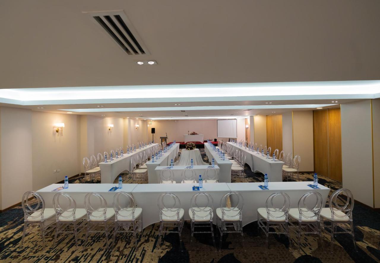 Stay Easy Plus Hotel Addis Ababa Bagian luar foto