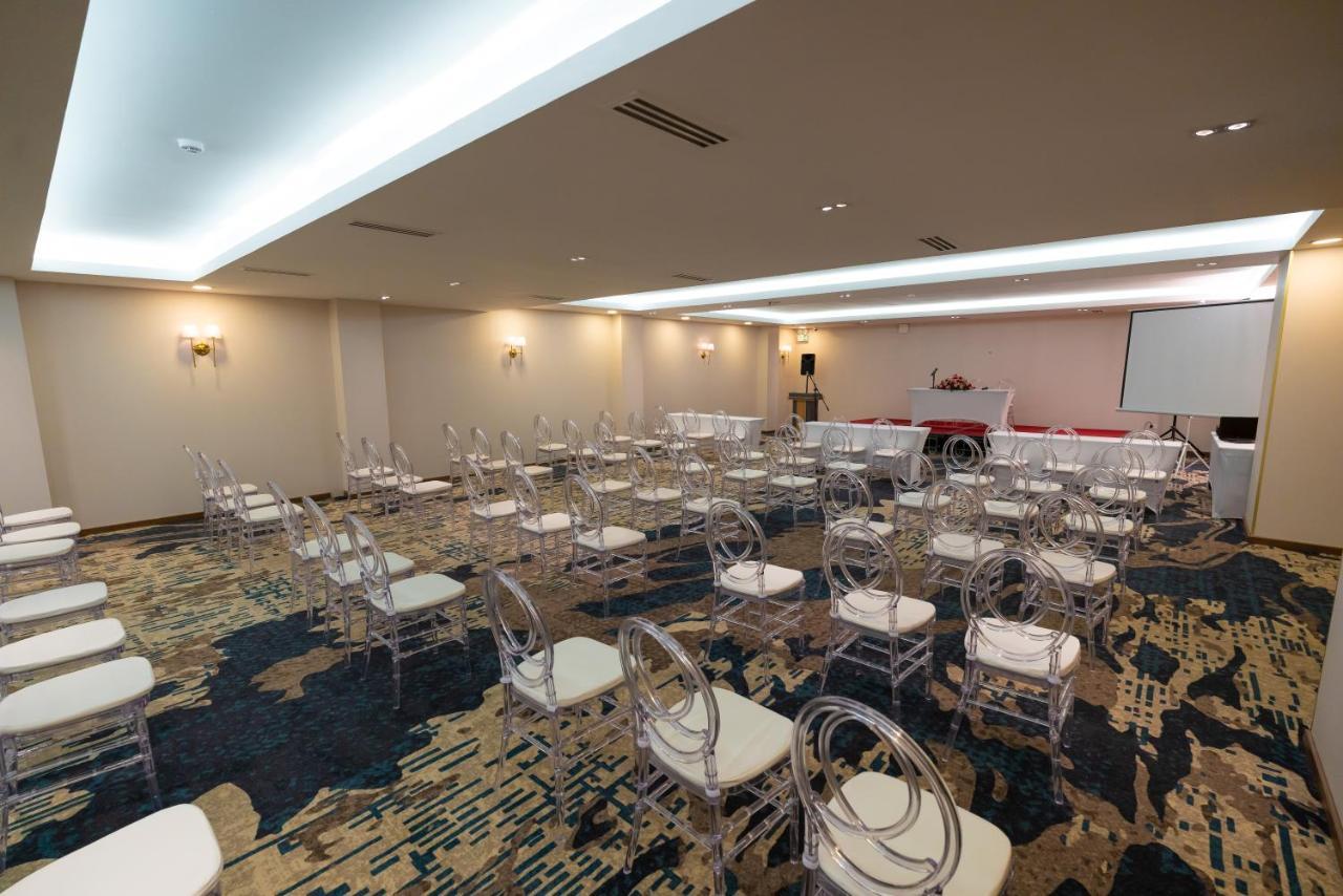 Stay Easy Plus Hotel Addis Ababa Bagian luar foto