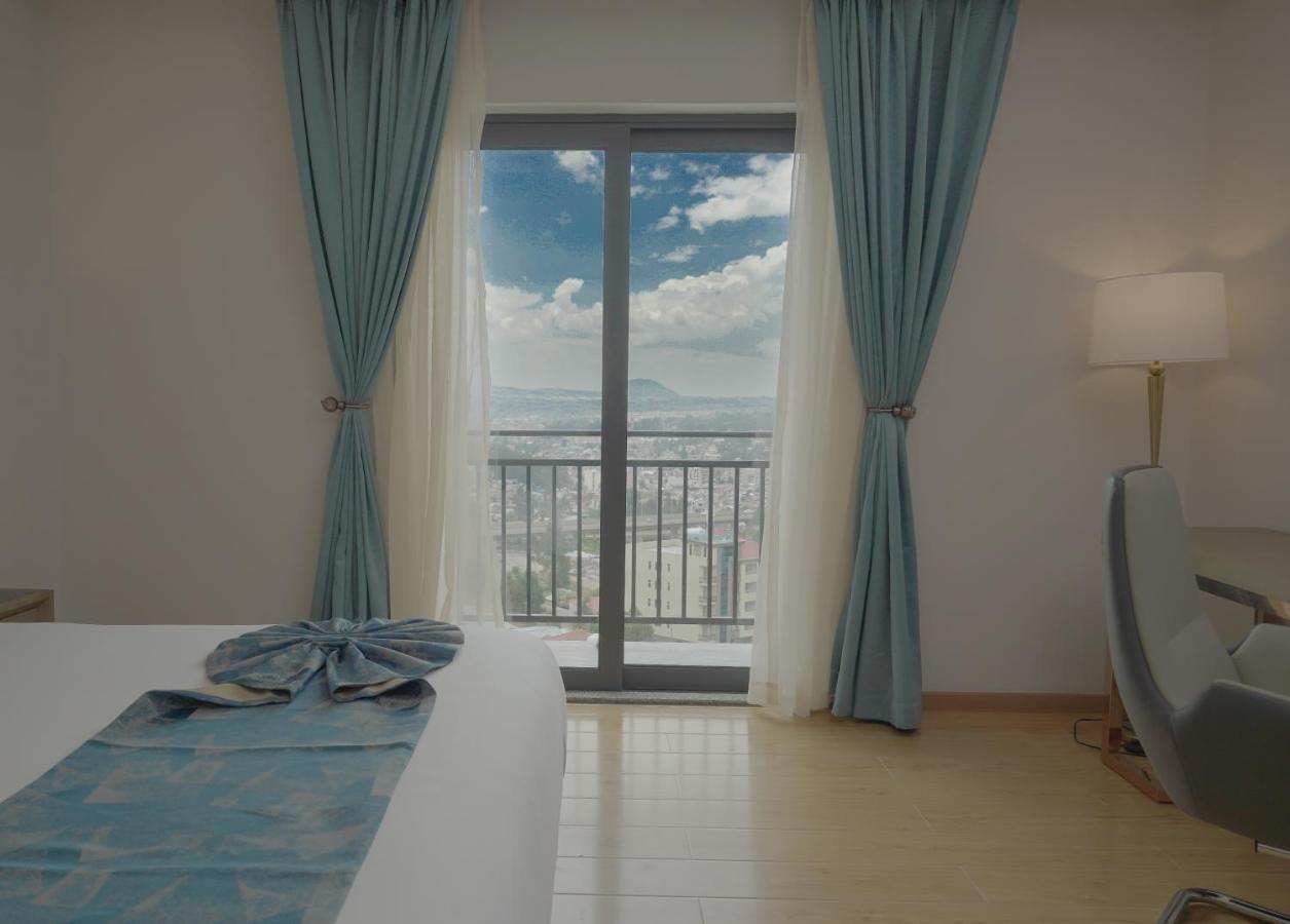 Stay Easy Plus Hotel Addis Ababa Bagian luar foto